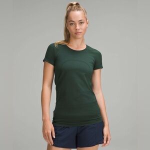 Lululemon Swiftly Tech Short Sleeve 2.0 Hip Length size 4 Legacy Green LGYG